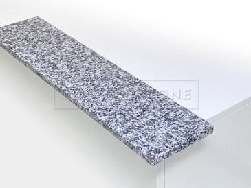 Žula TARN - přírodní kámen se zajímavou texturou a výraznou zrnitostí. Používá se pro výrobu parapetů do interiérů i exteriérů. Žula TARN - přírodní kámen se zajímavou texturou a výraznou zrnitostí. Používá se pro výrobu parapetů do interiérů i exteriérů.