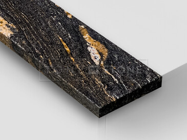 Žula MAGMA BLACK LESK, detail. Exotický přírodní kámen z Brazílie, který se vyznačuje luxusním designem, zlato-černým zbarvením a unikátní kresbou, vyšperkuje každý interiér. Tato žula je vhodná pro výrobu interiérových i exteriérových parapetů. Žula MAGMA BLACK LESK, detail. Exotický přírodní kámen z Brazílie, který se vyznačuje luxusním designem, zlato-černým zbarvením a unikátní kresbou, vyšperkuje každý interiér. Tato žula je vhodná pro výrobu interiérových i exteriérových parapetů.