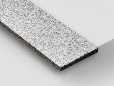 Žula PADANG CRYSTAL LESK, detail. Přírodní kámen se šedými barevnými tóny a zřetelnou zrnitou texturou. Vyznačuje se vysokou pevností a je vhodný pro interiérové i exteriérové parapety. Žula PADANG CRYSTAL LESK, detail. Přírodní kámen se šedými barevnými tóny a zřetelnou zrnitou texturou. Vyznačuje se vysokou pevností a je vhodný pro interiérové i exteriérové parapety.