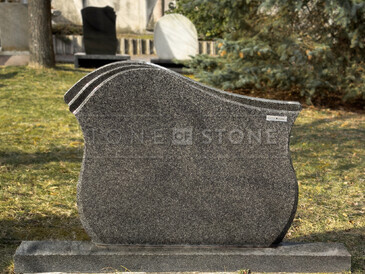 Nápisová deska z přírodní žuly Impala. Zakázková výroba TONE OF STONE. Nápisová deska z přírodní žuly Impala. Zakázková výroba TONE OF STONE.