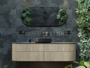 Přírodní koupelna s tmavým obložením Metropole Nero značky Technistone Přírodní koupelna s tmavým obložením Metropole Nero značky Technistone