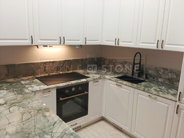 Kamenná kuchyňská deska z přírodního kamene Acquabella Verde Kamenná kuchyňská deska z přírodního kamene Acquabella Verde