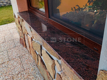 Venkovní parapet z přírodního kamene - žula, kamenictví TONE OF STONE Venkovní parapet z přírodního kamene - žula, kamenictví TONE OF STONE