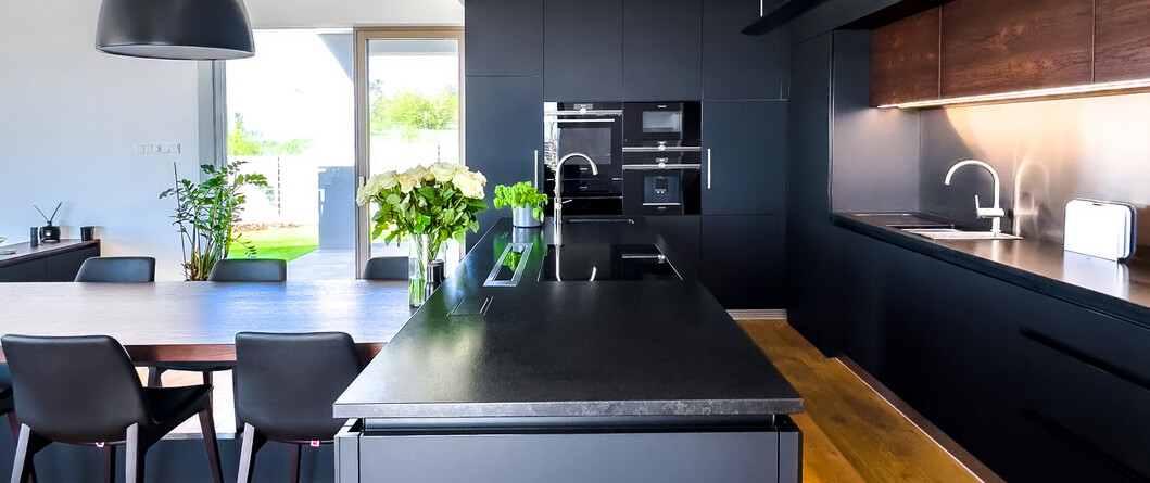 Produkty a služby - Kuchyně - Nero Assoluto Černá